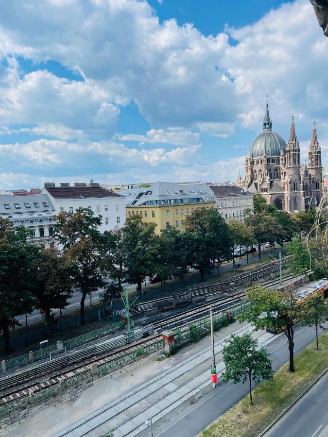 Room In City Center Near U6,U3 And Westbahnhof Відень Екстер'єр фото