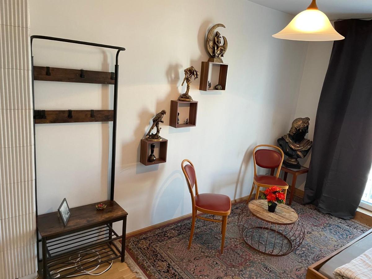 Room In City Center Near U6,U3 And Westbahnhof Відень Екстер'єр фото